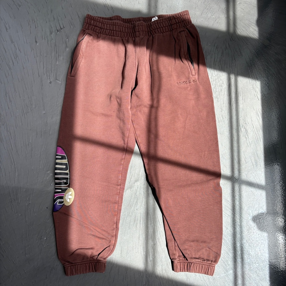Adidas mens sweatpants size L